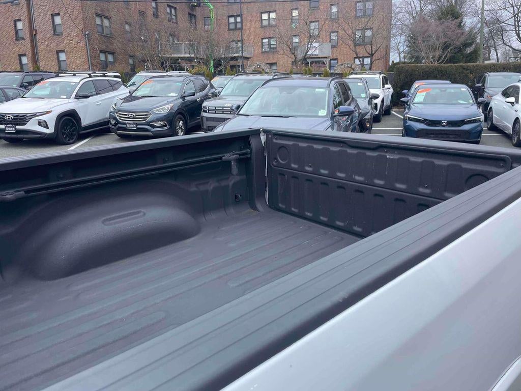 2020 RAM 1500 Laramie Crew Cab 4x4 64' Box