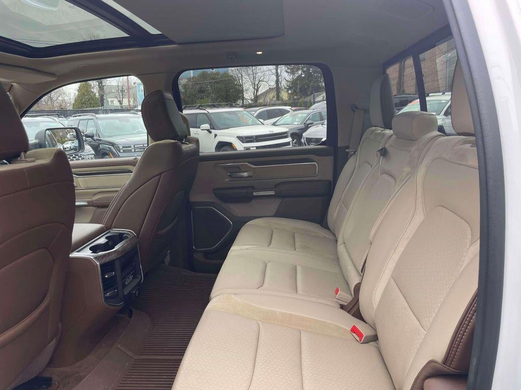 2020 RAM 1500 Laramie Crew Cab 4x4 64' Box