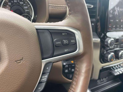 2020 RAM 1500 Laramie Crew Cab 4x4 64' Box