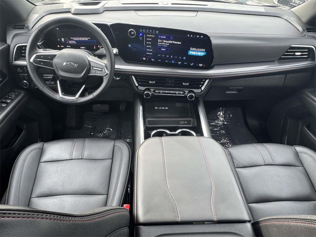 2025 Chevrolet Suburban 4WD RST