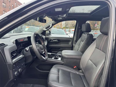 2025 Chevrolet Suburban 4WD RST