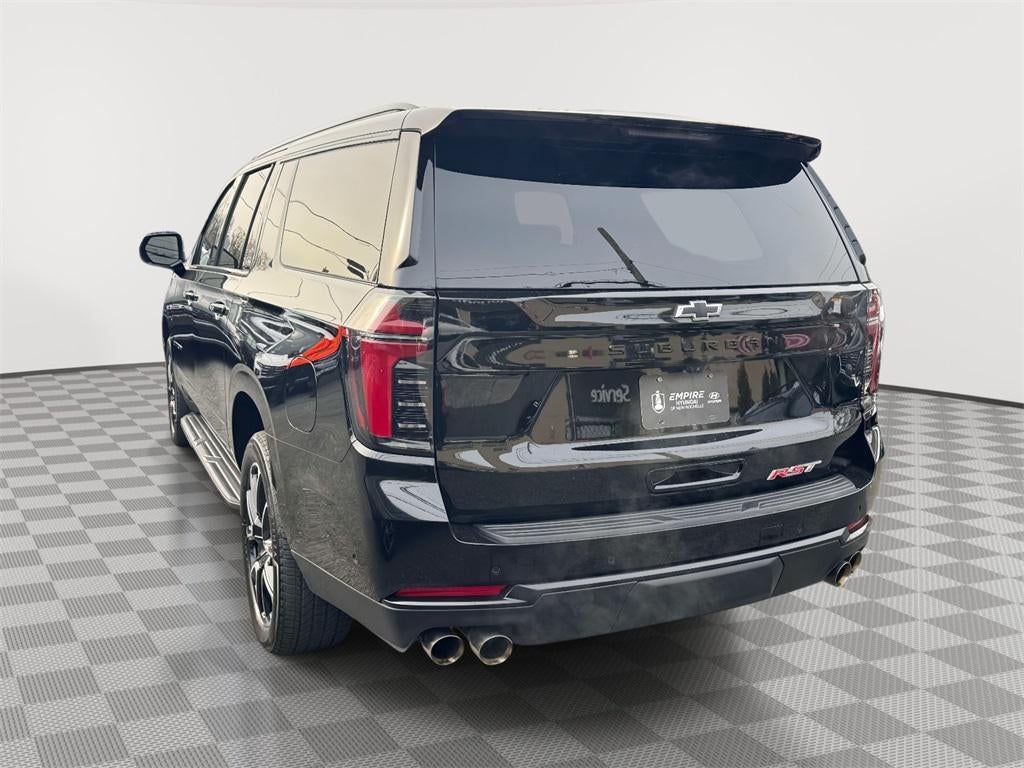 2025 Chevrolet Suburban 4WD RST