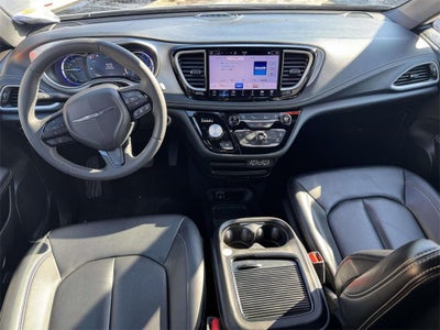 2024 Chrysler Pacifica Hybrid S Appearance Pkg