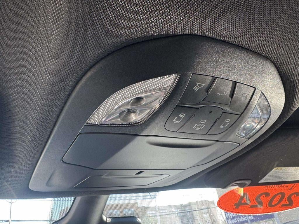 2024 Chrysler Pacifica Hybrid S Appearance Pkg