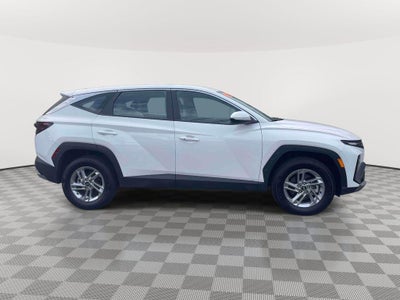 2025 Hyundai TUCSON SE