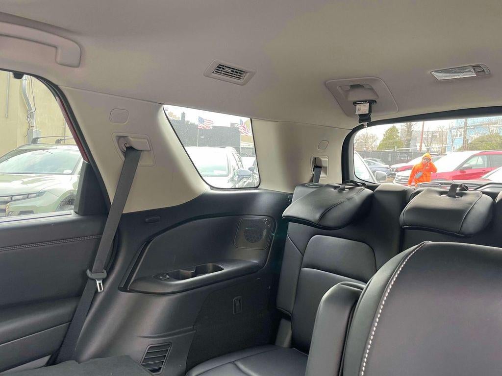 2023 Nissan Pathfinder Platinum 4WD