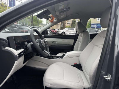 2025 Hyundai TUCSON SE