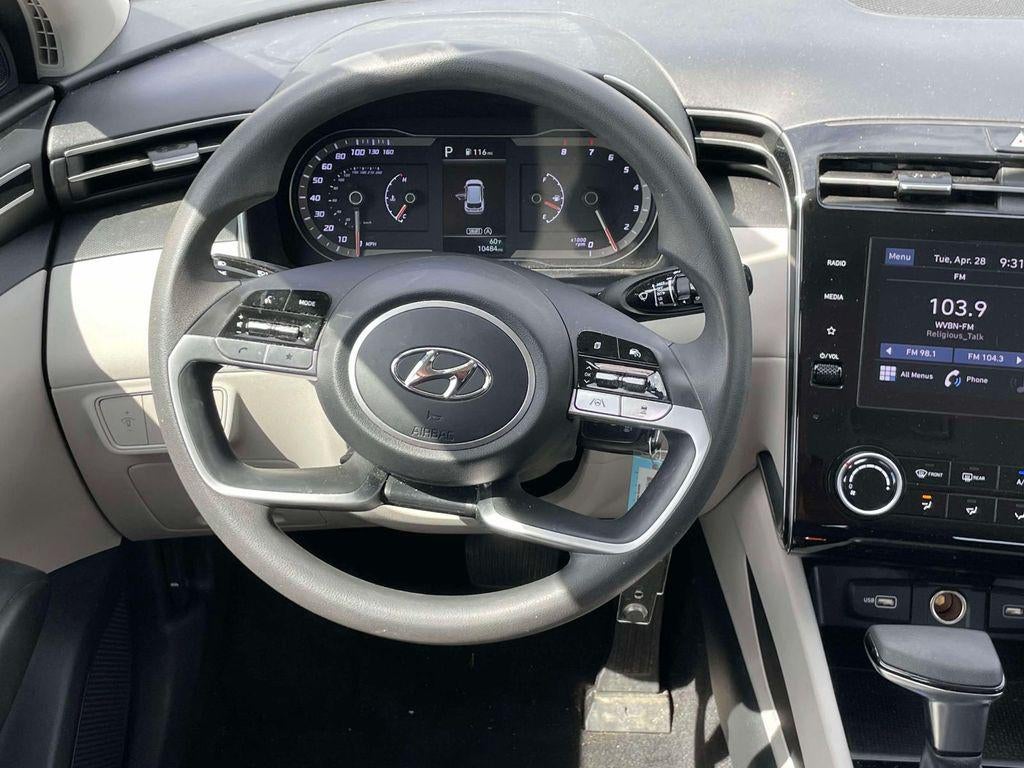 2023 Hyundai TUCSON SE