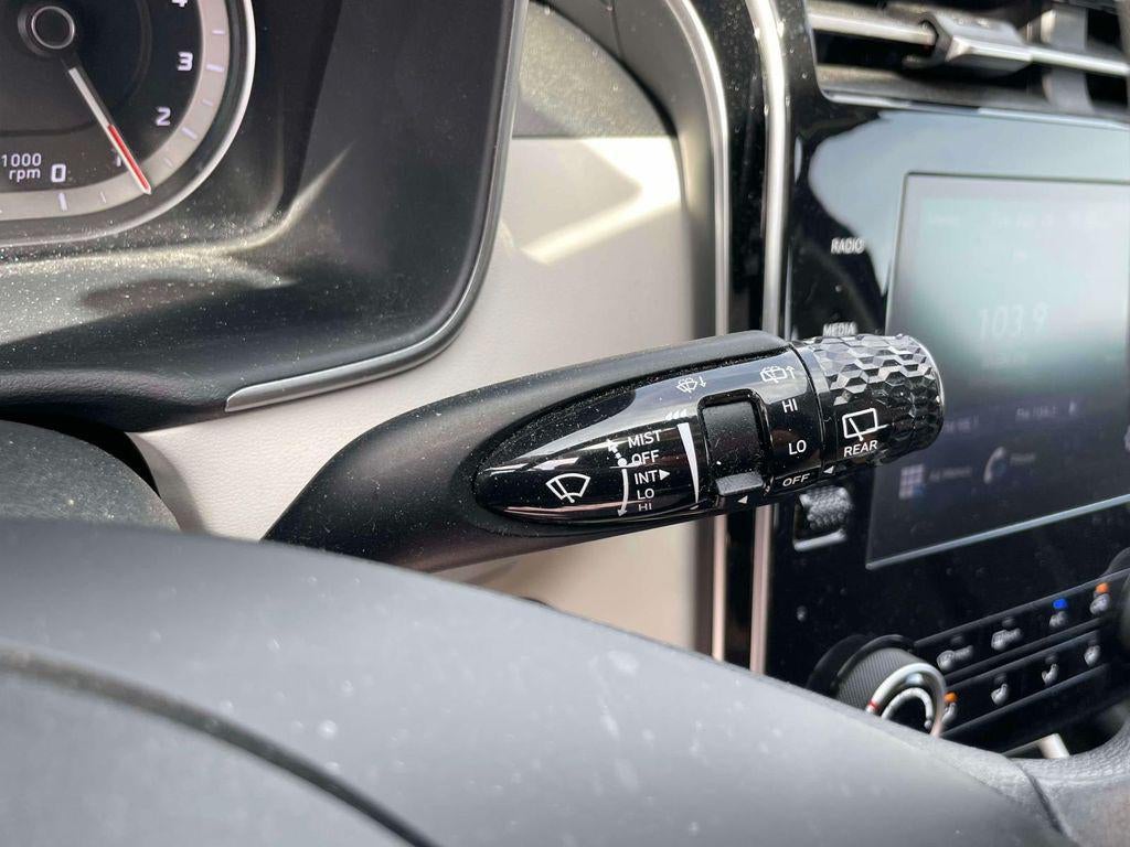 2023 Hyundai TUCSON SE