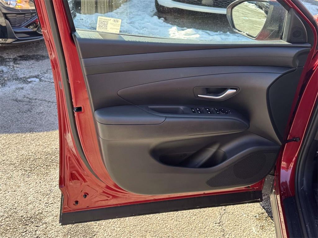 2025 Hyundai TUCSON SE