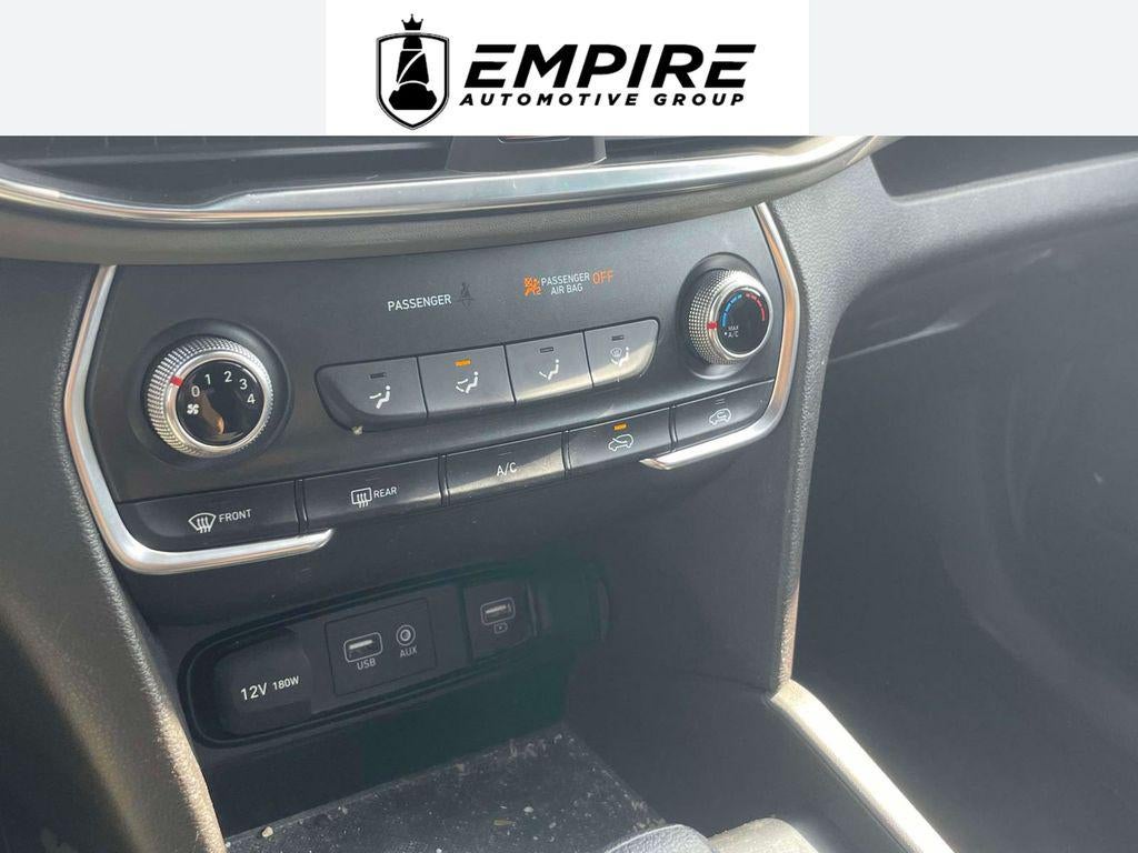 2019 Hyundai SANTA FE SE