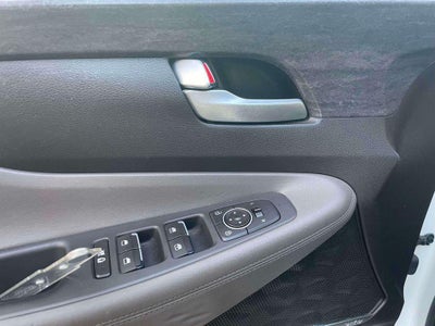 2019 Hyundai SANTA FE SEL Plus
