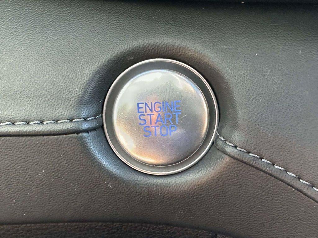 2023 Hyundai SANTA FE HYBRID SEL Premium