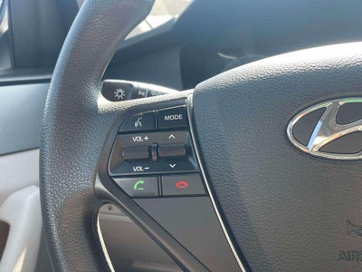 2017 Hyundai SONATA SE