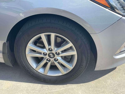 2017 Hyundai SONATA SE
