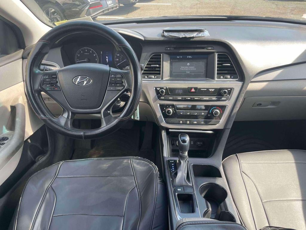 2017 Hyundai SONATA SE