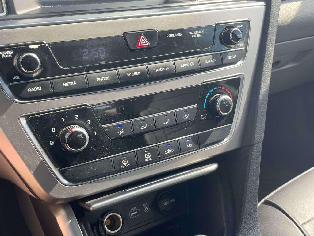 2017 Hyundai SONATA SE