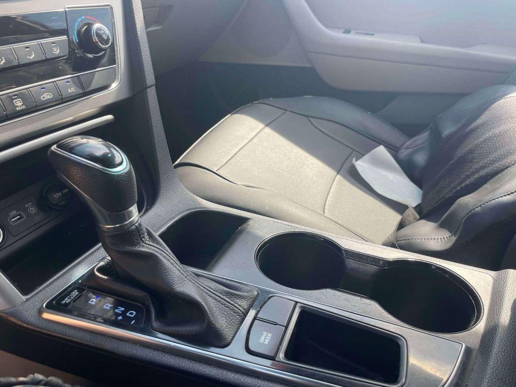 2017 Hyundai SONATA SE