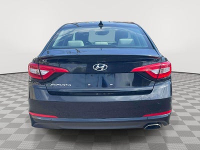 2017 Hyundai SONATA SE