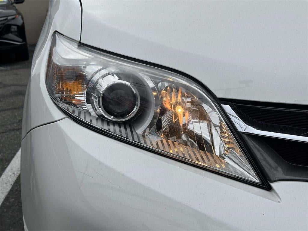 2019 Toyota Sienna XLE 7 Passenger