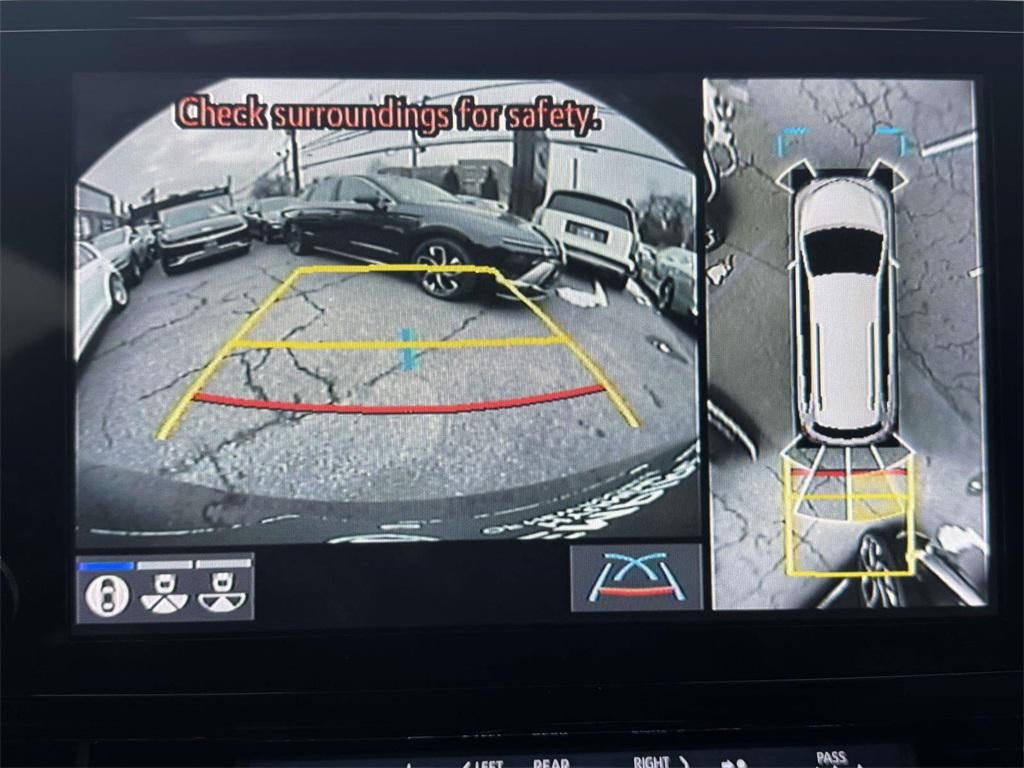 2023 Toyota Sienna Platinum
