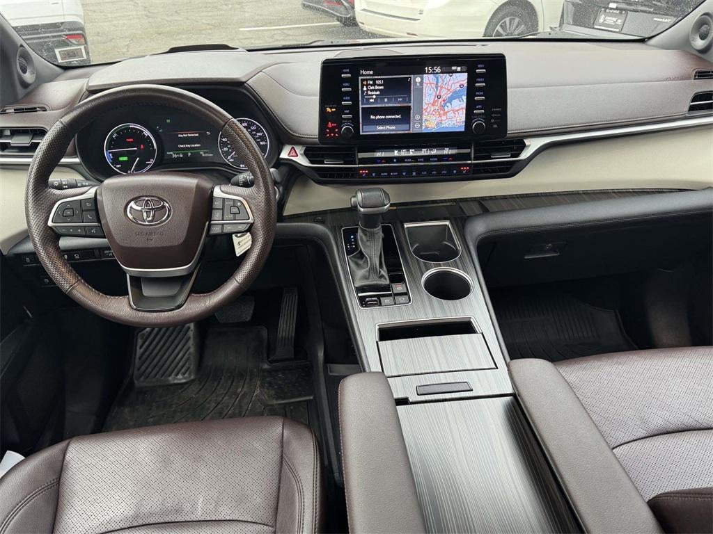 2023 Toyota Sienna Platinum