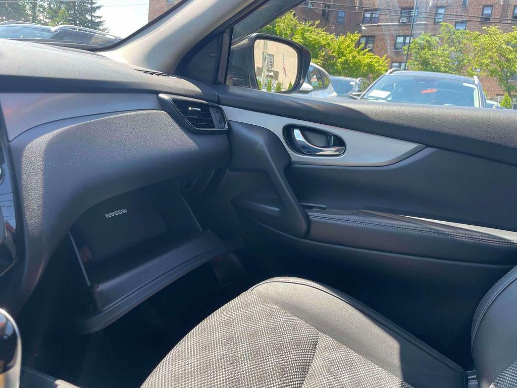 2020 Nissan Rogue Sport SV AWD Xtronic CVT