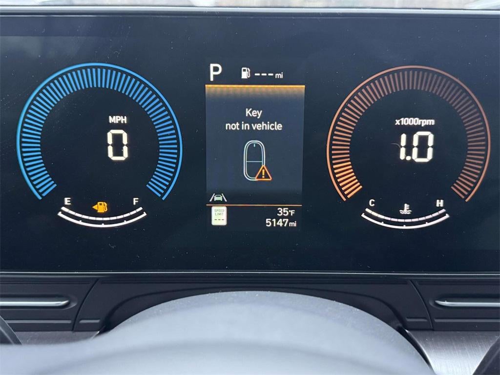 2025 Hyundai KONA SEL