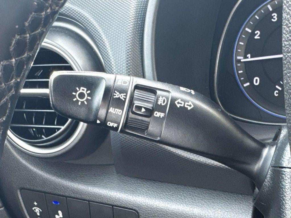 2020 Hyundai KONA SEL Plus