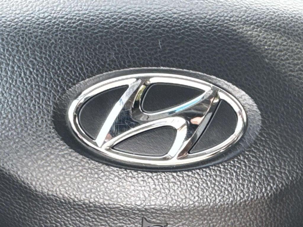 2020 Hyundai KONA SEL Plus