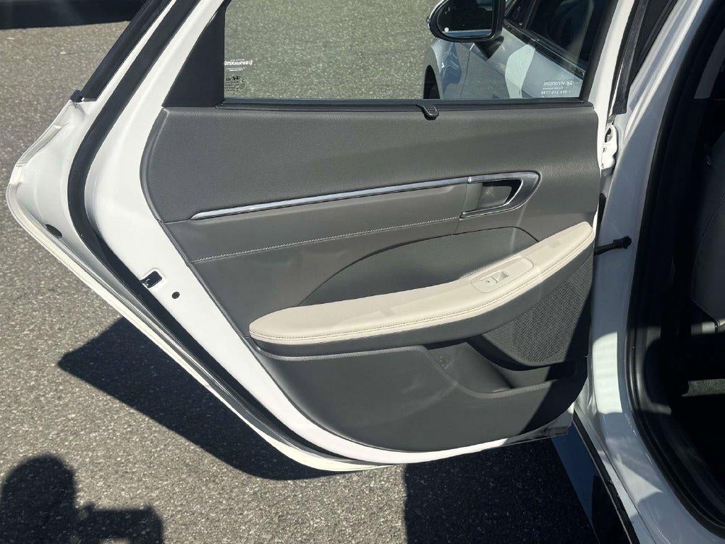 2023 Hyundai SONATA HYBRID Limited