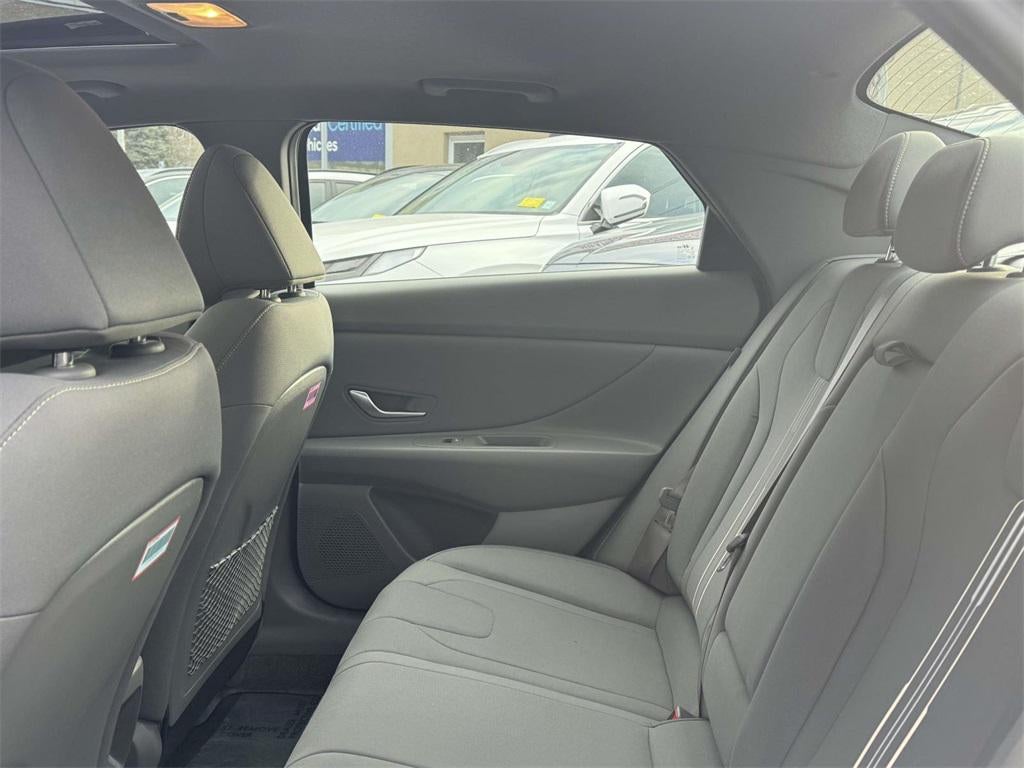 2025 Hyundai ELANTRA SEL Convenience