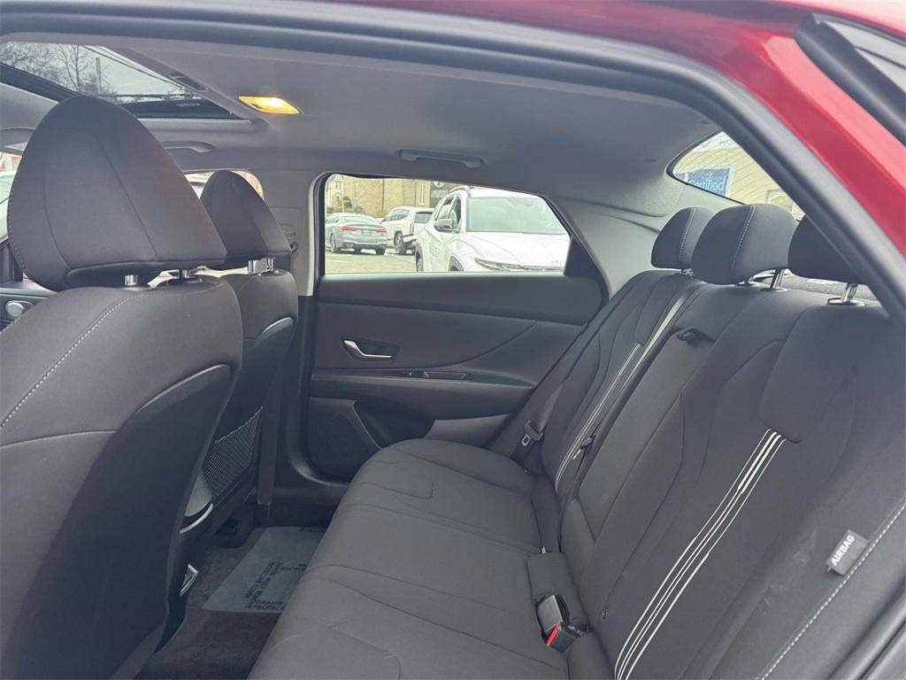 2025 Hyundai ELANTRA SEL Convenience