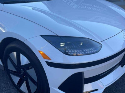 2024 Hyundai IONIQ 6 SE