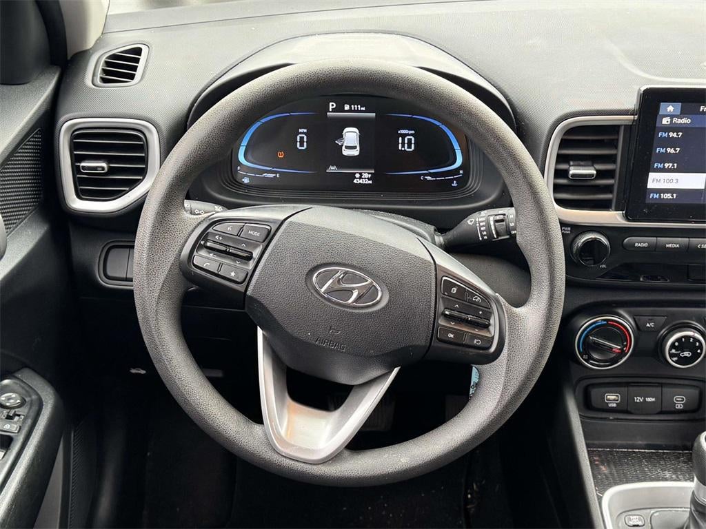 2023 Hyundai VENUE SE