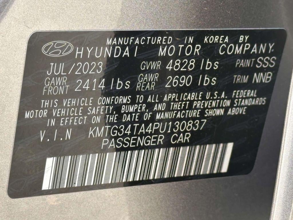 2023 Genesis G70 2.0T AWD