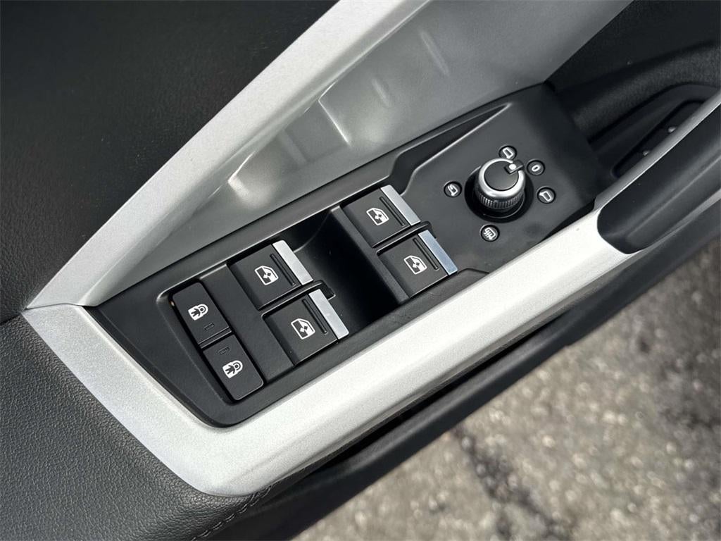 2022 Audi Q3 Premium Plus 45 TFSI S line quattro Tiptronic