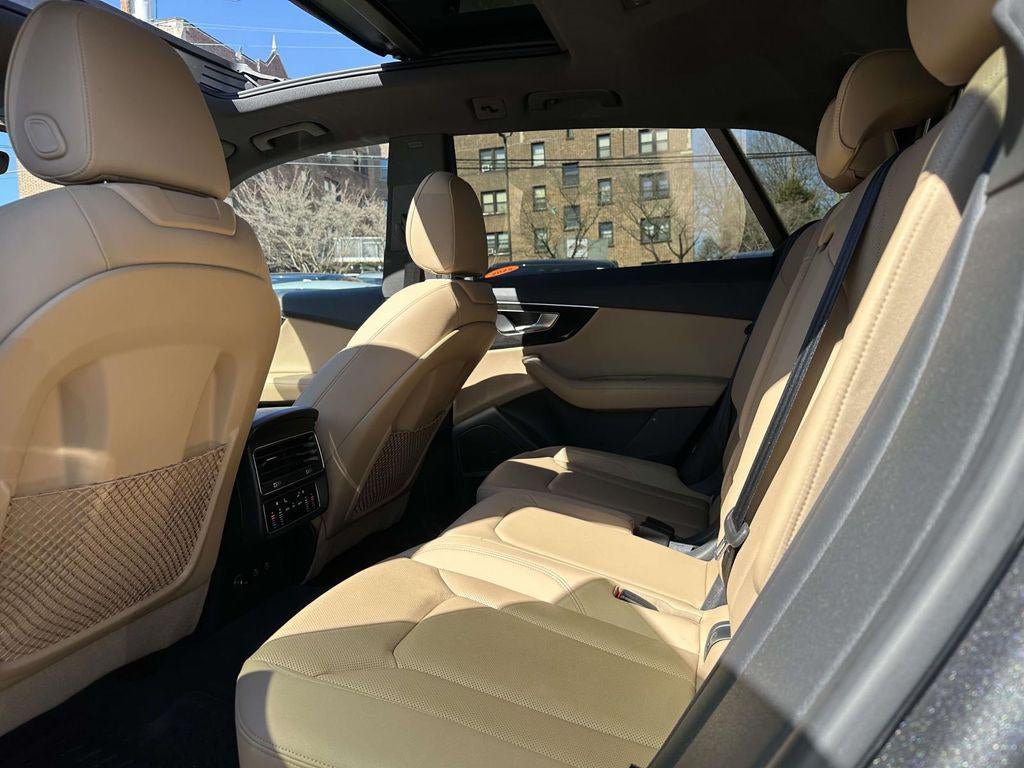 2023 Audi Q8 Premium Plus 55 TFSI quattro Tiptronic