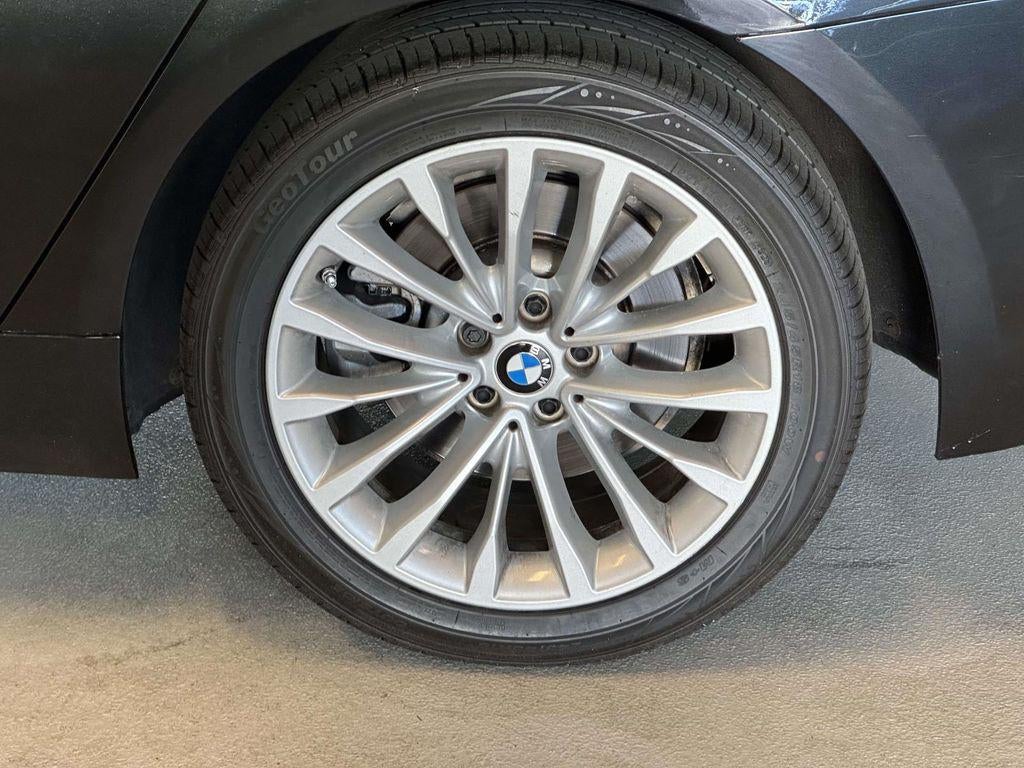 2023 BMW 530 i xDrive