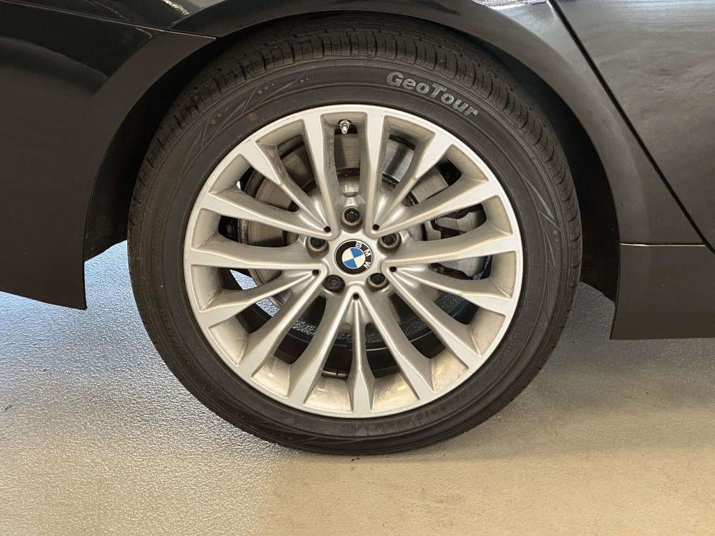 2023 BMW 530 i xDrive