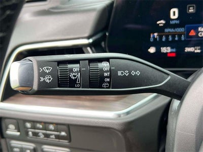 2025 Chevrolet Suburban LT