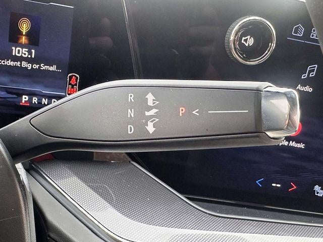 2025 Chevrolet Suburban 4WD RST