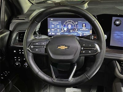 2025 Chevrolet Suburban 4WD Premier