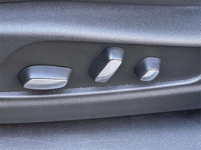 2025 Cadillac XT6 AWD Premium Luxury