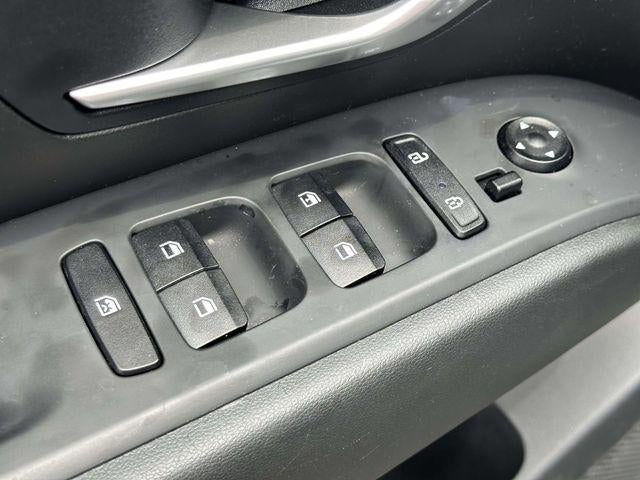 2023 Hyundai Tucson SE - Photo 16