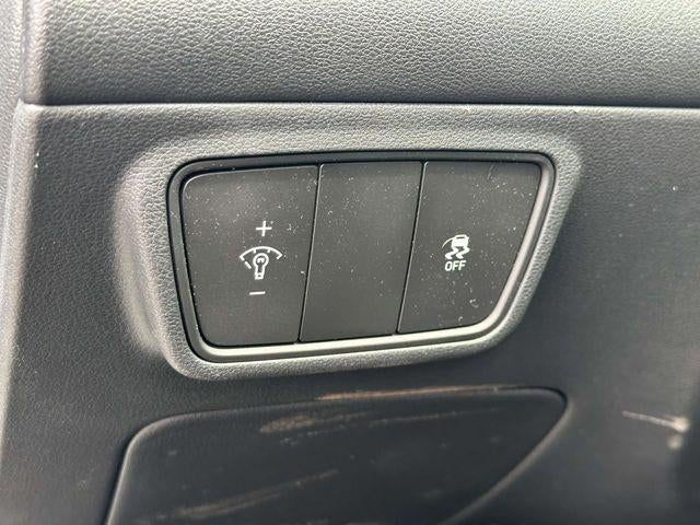 2023 Hyundai TUCSON SE