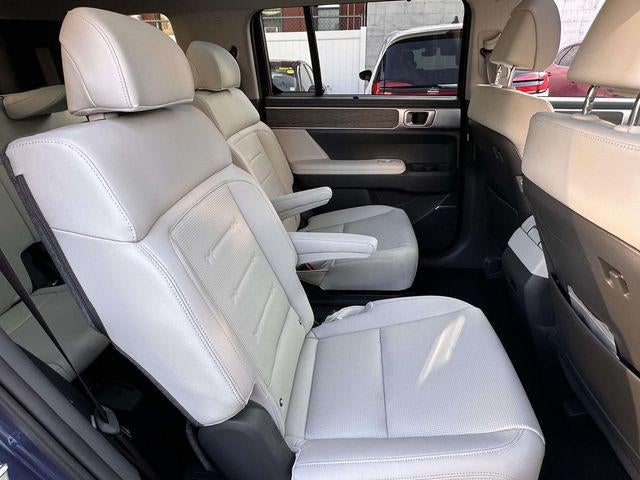 2026 Hyundai Santa Fe Limited - Photo 16