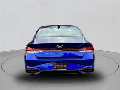 2022 Hyundai ELANTRA SEL