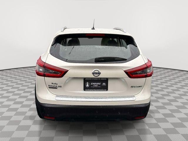 2022 Nissan Rogue Sport SV