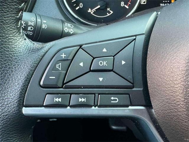 2022 Nissan Rogue Sport SV